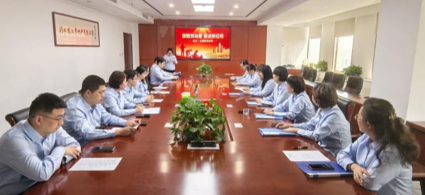 5.6 朗诵图片1_副本.jpg